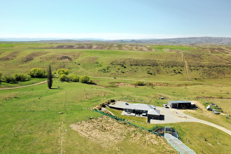 Photo of property in 196 Nelsen Ridge Road, Waikerikeri, Alexandra, 9393