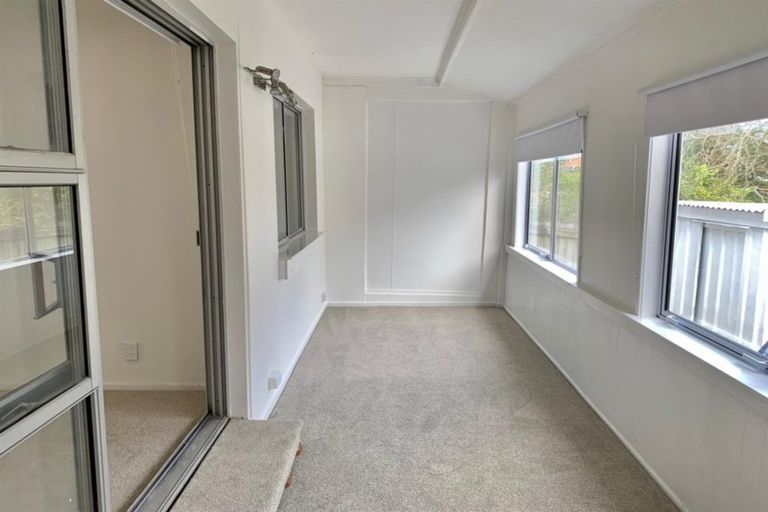 Photo of property in 3/80 West Coast Road, Glen Eden, Auckland, 0602