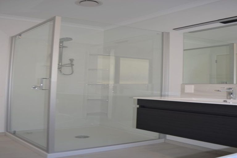 Photo of property in 10 Herring Place, Omokoroa, 3114