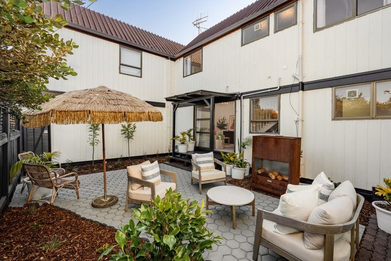 Photo of property in 4/506 Devonport Road, Tauranga South, Tauranga, 3112