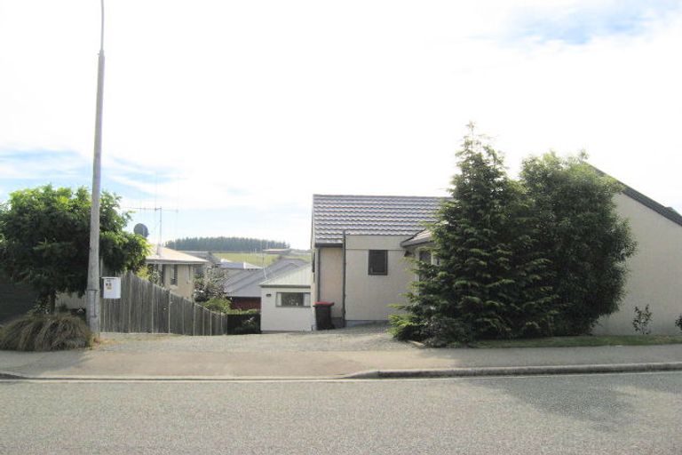 Photo of property in 68/1 Temple Crescent, Gleniti, Timaru, 7910