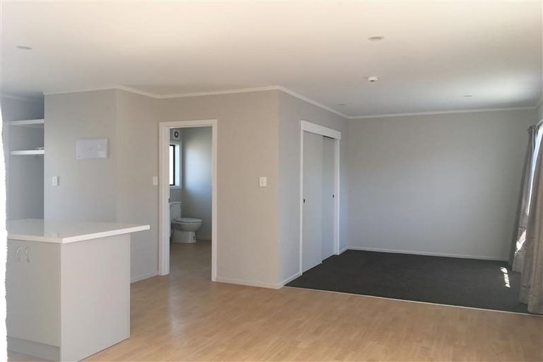 Photo of property in 4 Mildmay Road, Henderson, Auckland, 0610