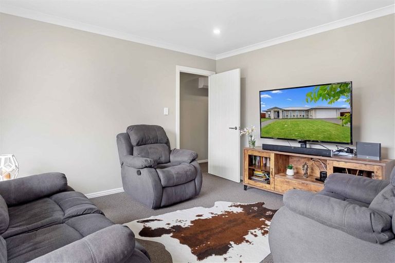 Photo of property in 60 Cassino Street, Rangiora, 7400