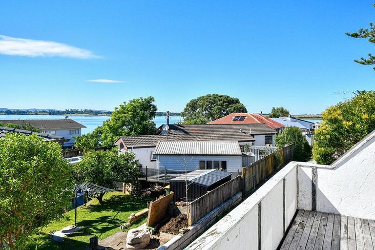 Photo of property in 1/23 Beihlers Road, Weymouth, Auckland, 2103