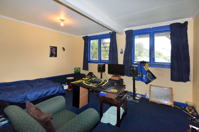 Photo of property in 136 Taieri Road, Kaikorai, Dunedin, 9010
