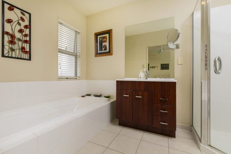 Photo of property in 22/40 Scarlet Oak Drive, Schnapper Rock, Auckland, 0632