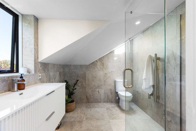 Photo of property in 8 Cunneen Place, Aidanfield, Christchurch, 8025