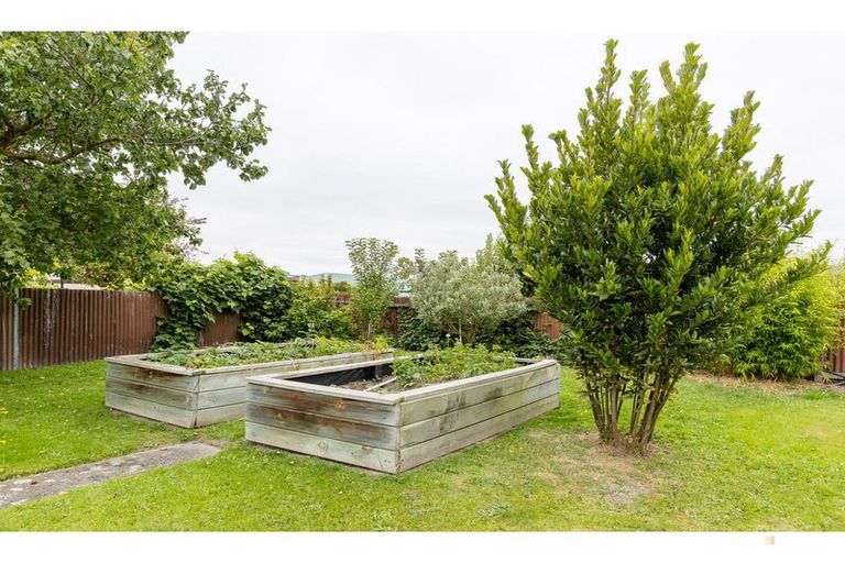 Photo of property in 6 Durham Street, Waimate, 7924