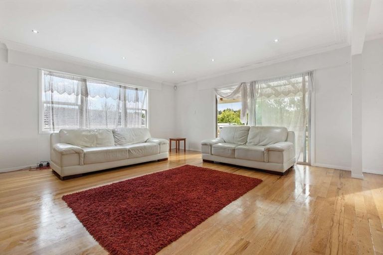 Photo of property in 12 Lawrence Crescent, Hillpark, Auckland, 2102