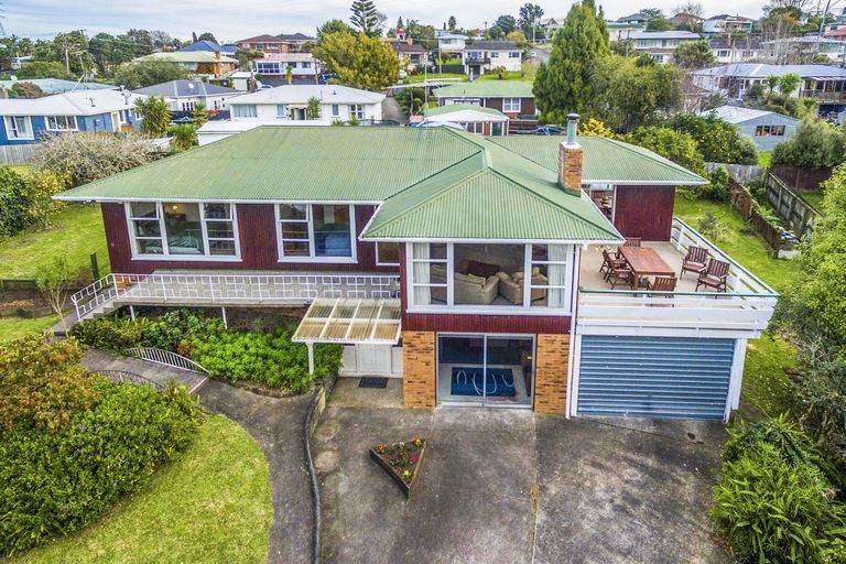 Photo of property in 39a Lyndhurst Road, Te Atatu South, Auckland, 0610