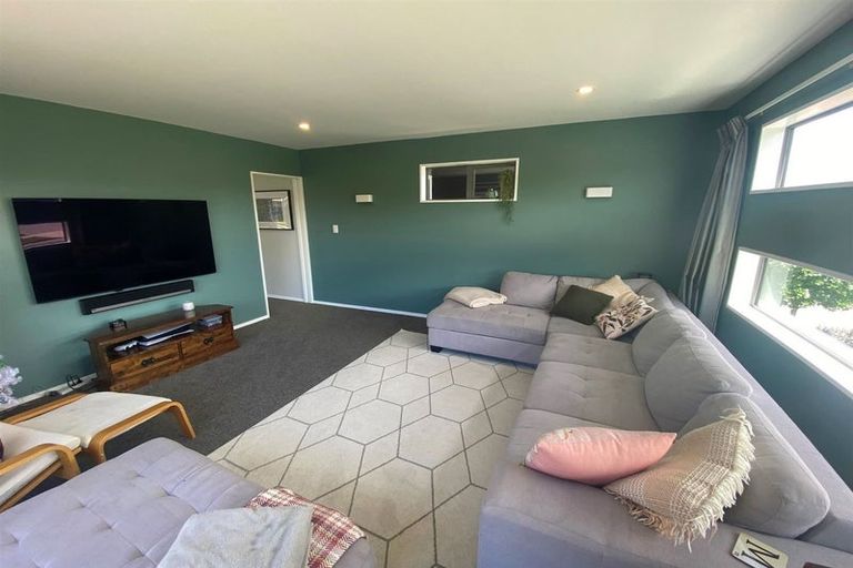 Photo of property in 22 Huntingdon Drive, Rangiora, 7400