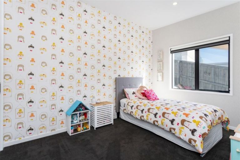 Photo of property in 14 Marama Crescent, Mount Pleasant, Christchurch, 8081