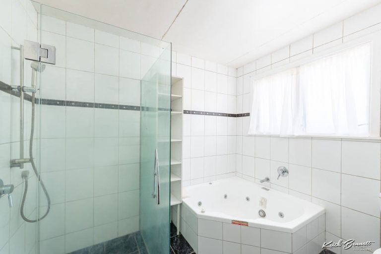 Photo of property in 51 Holyoake Crescent, Avalon, Lower Hutt, 5011