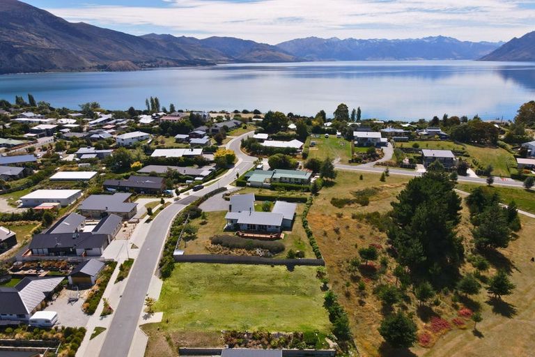 Photo of property in 6 Sarges Way, Lake Hawea, 9382