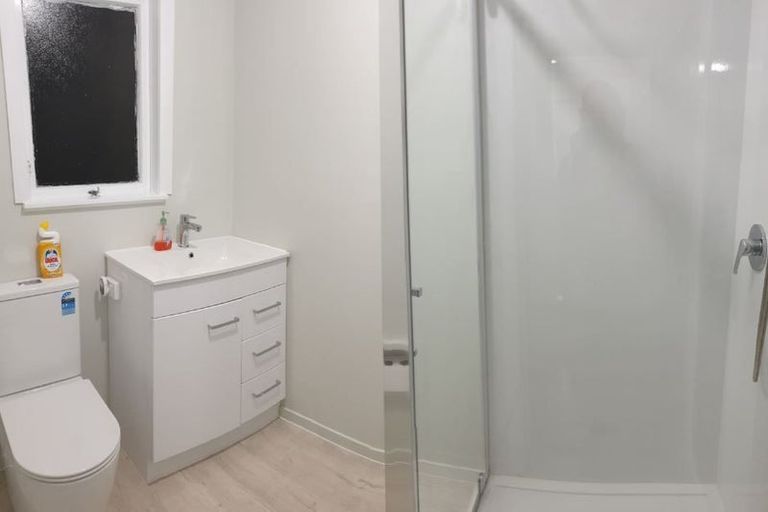 Photo of property in 1116 Whangaparaoa Road, Tindalls Beach, Whangaparaoa, 0930