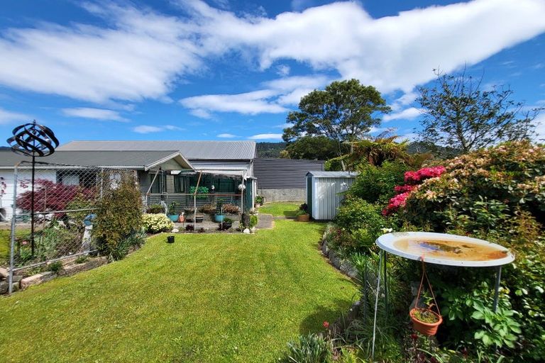 Photo of property in 20 Seddon Street, Runanga, 7803