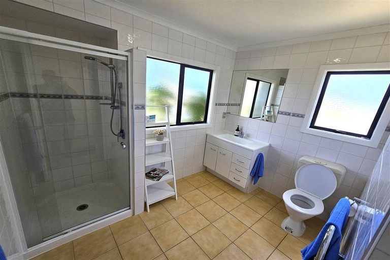 Photo of property in 133 Harbour Drive, Matarangi, Whitianga, 3592