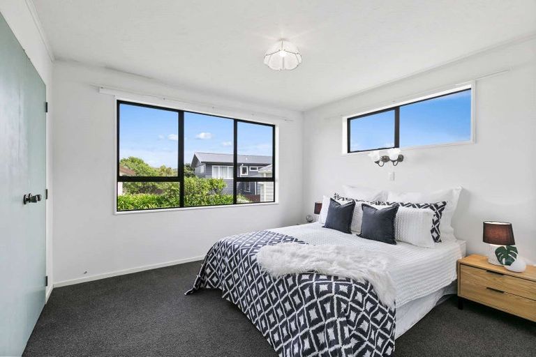 Photo of property in 36 Dominica Crescent, Grenada Village, Wellington, 6037