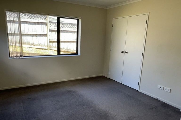 Photo of property in 63 Tiriwa Drive, Massey, Auckland, 0614