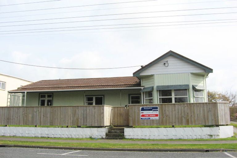 Photo of property in 32 Elliot Street, Inglewood, 4330