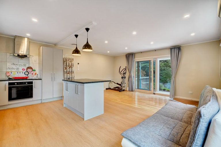 Photo of property in 5/17a Idesia Place, Totara Heights, Auckland, 2105