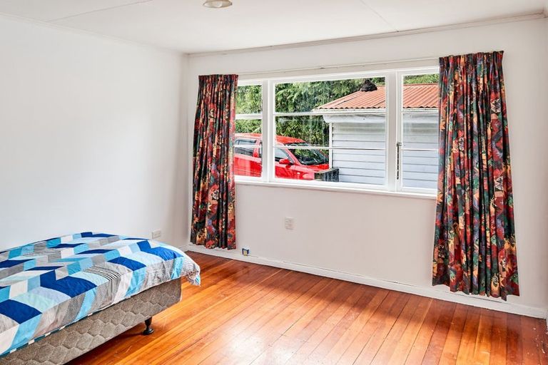 Photo of property in 9 Bledisloe Crescent, Wainuiomata, Lower Hutt, 5014