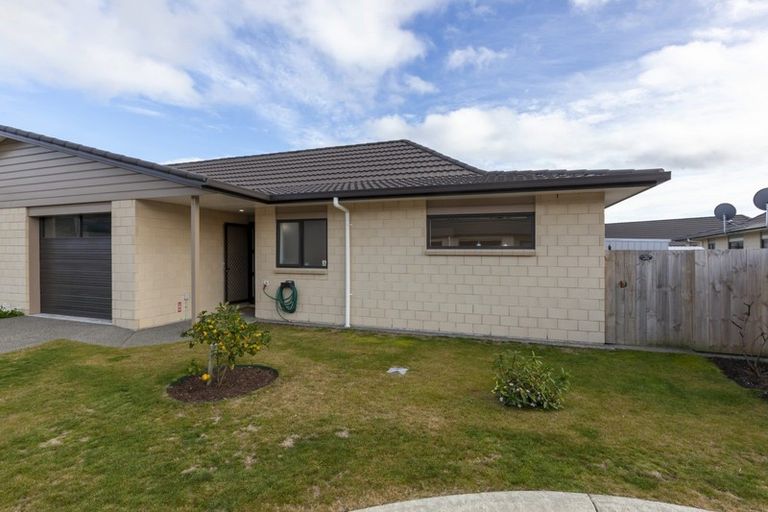 Photo of property in Georgia Estate, 33/3 Georgia Grove, Paraparaumu, 5032