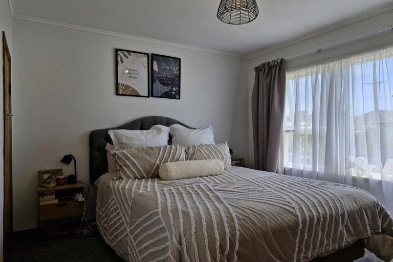 Photo of property in 14 Trafalgar Street, Westown, New Plymouth, 4310