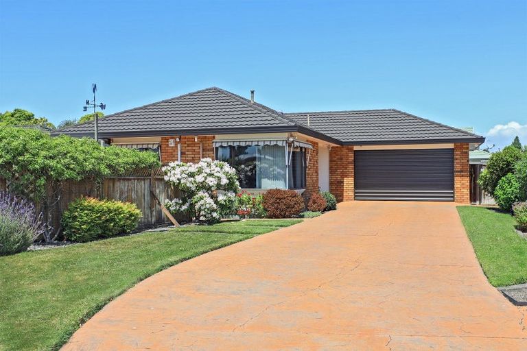 Photo of property in 8a Wilton Row, Taradale, Napier, 4112
