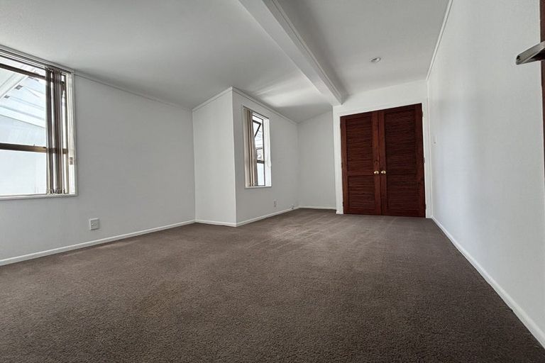 Photo of property in 96 Carnoustie Drive, Wattle Downs, Auckland, 2103