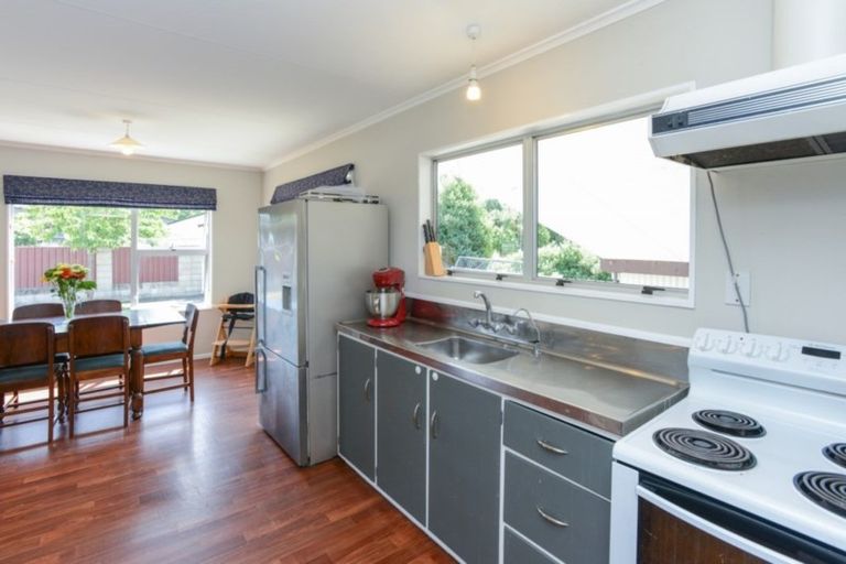 Photo of property in 25 Churchill Street, Waipukurau, 4200