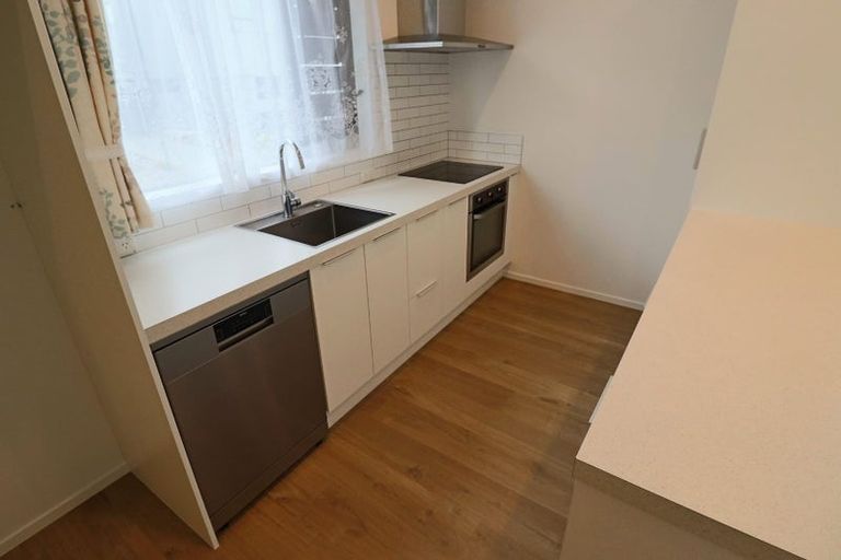 Photo of property in 9 Rangitamiro Place, Hobsonville, Auckland, 0616