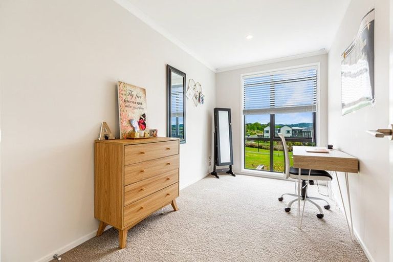 Photo of property in 12b Dida Park Drive, Kumeu, 0810