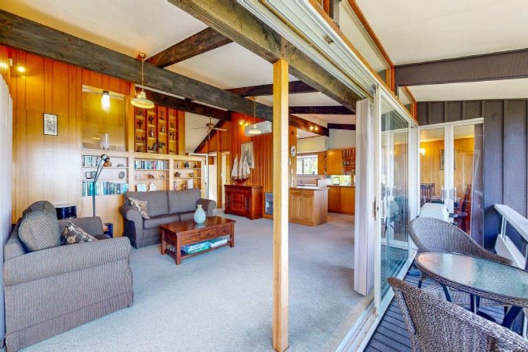 Photo of property in 31 Patui Avenue, Ngarimu Bay, Thames, 3575