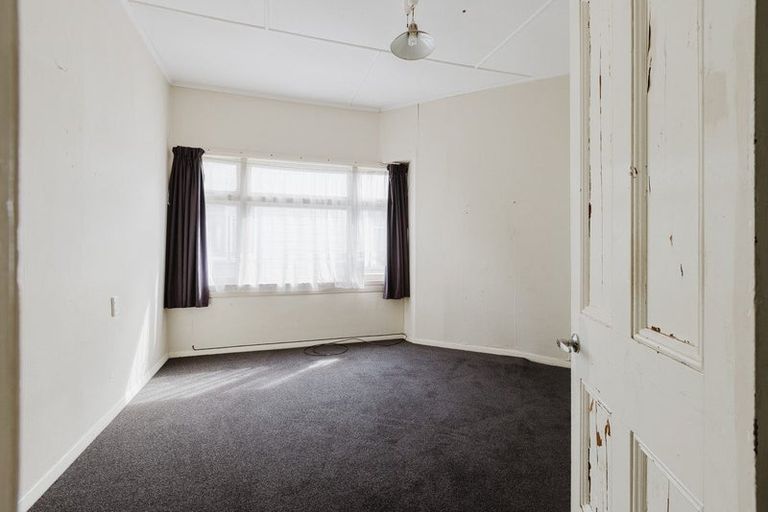 Photo of property in 23 Bourke Street, Palmerston North, 4410