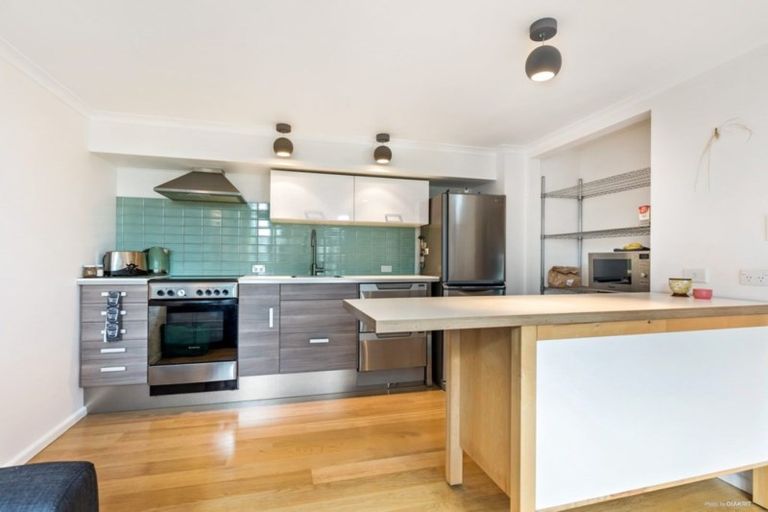 Photo of property in 46 Lohia Street, Khandallah, Wellington, 6035