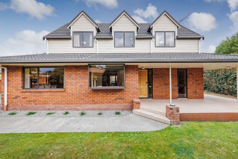 Photo of property in 8 Harrow Place, Hokowhitu, Palmerston North, 4410