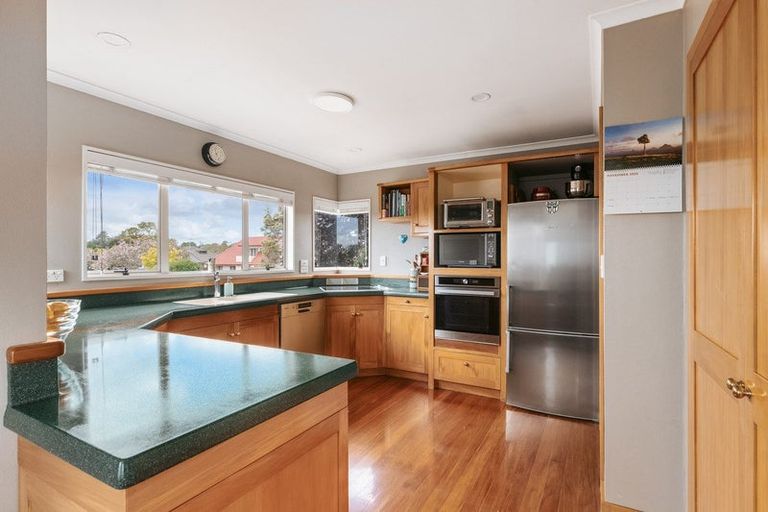 Photo of property in 23 Links View Drive, Omokoroa, 3114