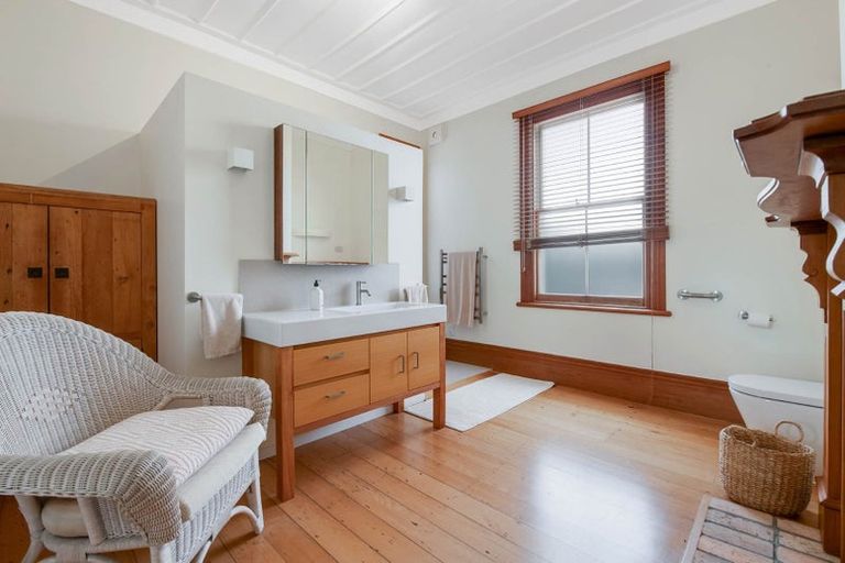 Photo of property in 4 Mays Street, Devonport, Auckland, 0624