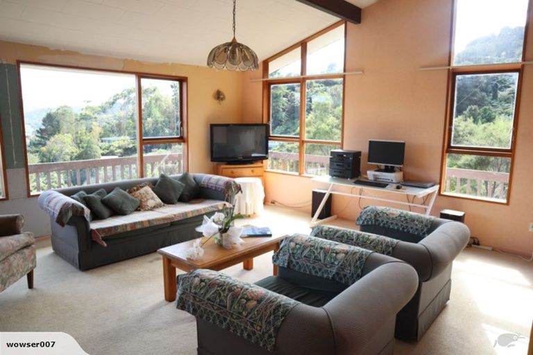 Photo of property in 132 Seddon Street, Naenae, Lower Hutt, 5011