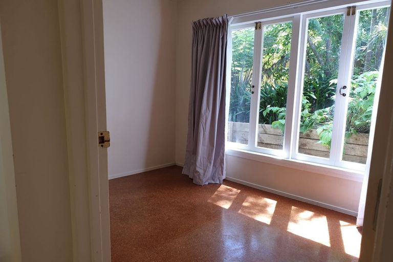 Photo of property in 218 Wade River Road, Wade Heads, Whangaparaoa, 0932