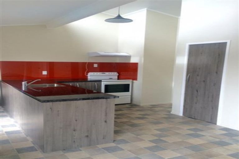 Photo of property in 19 Cottrell Place, Clendon Park, Auckland, 2103