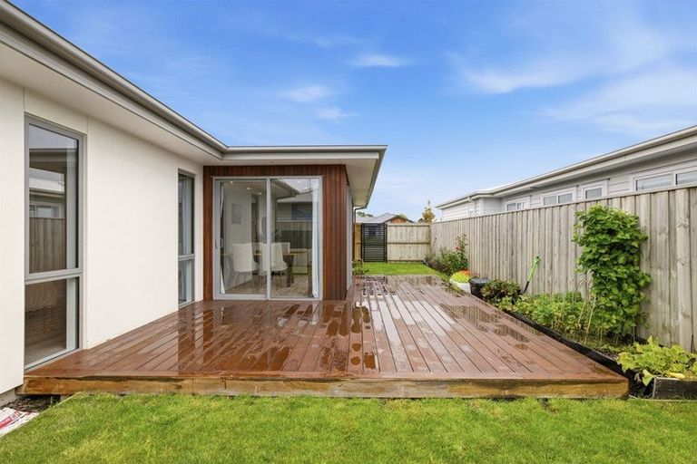 Photo of property in 35 Skibbereen Drive, Halswell, Christchurch, 8025