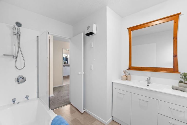 Photo of property in 3/16 Burdale Street, Riccarton, Christchurch, 8011