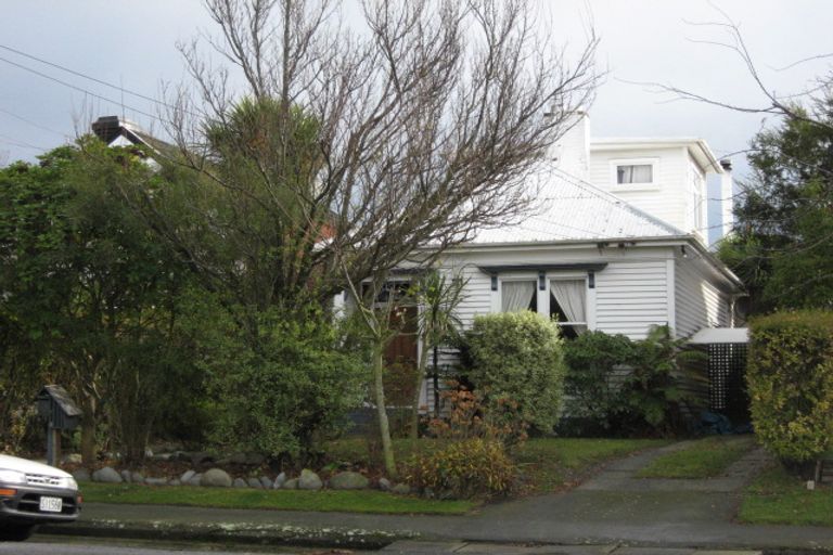 Photo of property in 13 Hawkesbury Avenue, St Albans, Christchurch, 8014