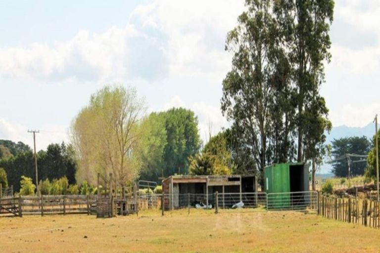 Photo of property in 4343 State Highway 2, Takapau, 4286