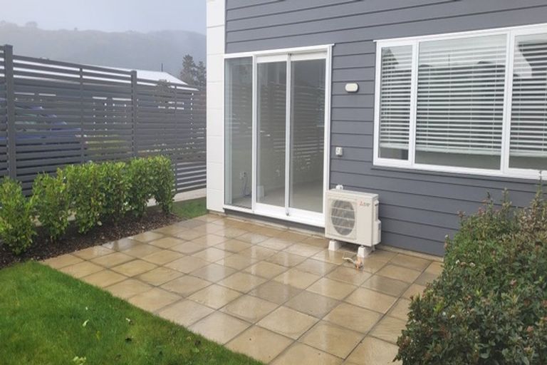 Photo of property in 22 Pateke Drive, Kenepuru, Porirua, 5022