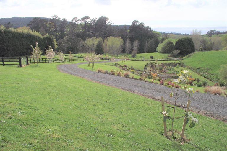 Photo of property in 155 Waitekauri Road, Waikino, Waihi, 3682