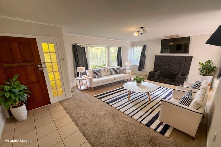 Photo of property in 12 Fairdale Avenue, Red Hill, Papakura, 2110