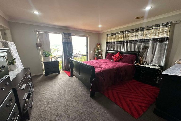 Photo of property in 89 Te Puia Drive, Aotea, Porirua, 5024